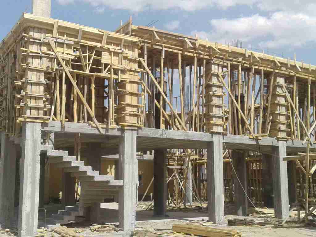 Kiraz İnşaat Kalıpçısı